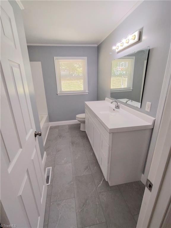 826 Graylyn Drive Property Photo 11