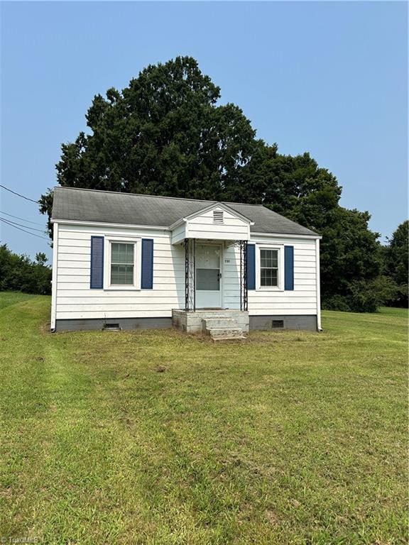731 Leonard Road Property Photo 2