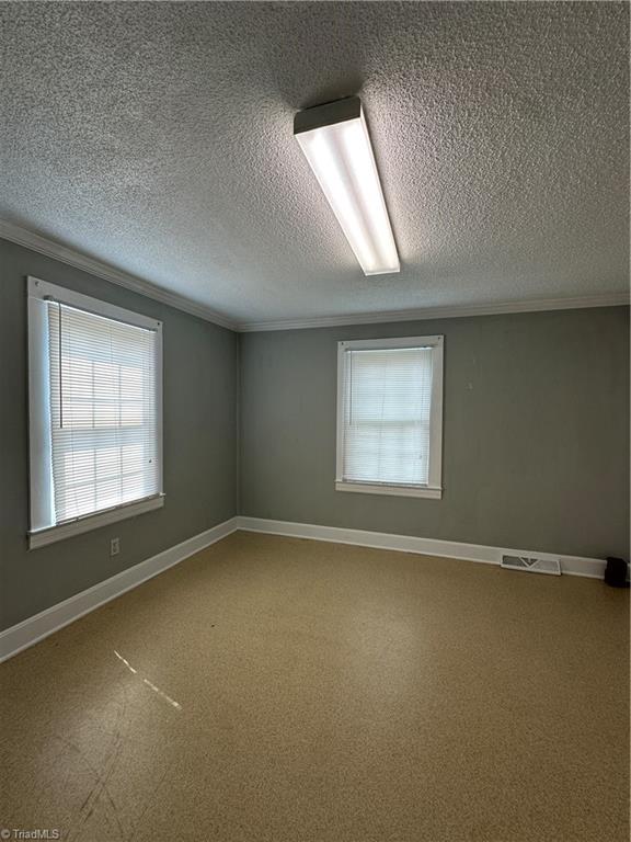731 Leonard Road Property Photo 5