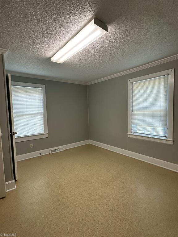 731 Leonard Road Property Photo 7