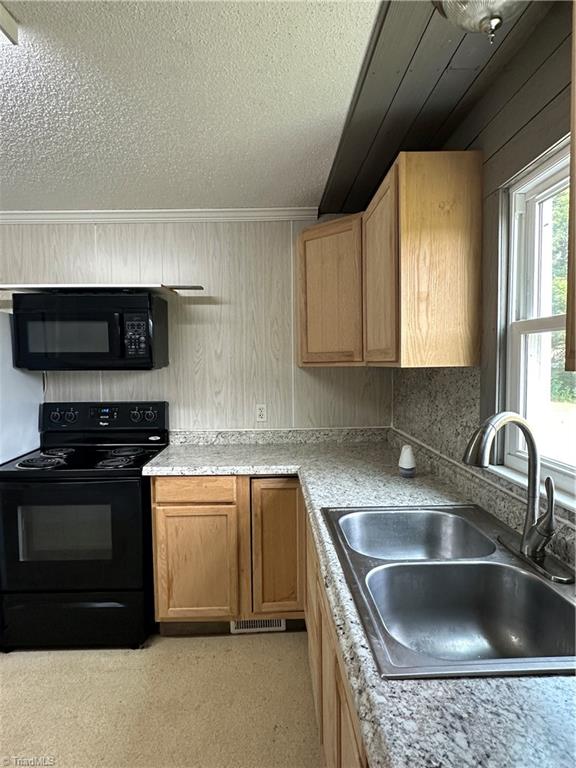 731 Leonard Road Property Photo 10