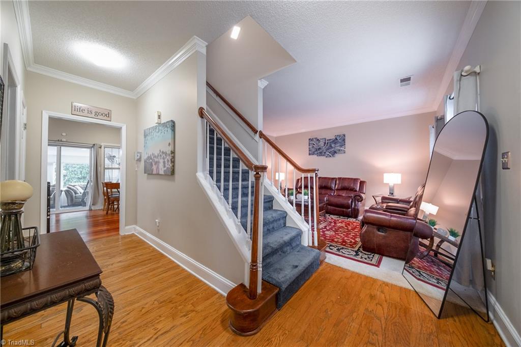 440 Craver Pointe Drive Property Photo 4