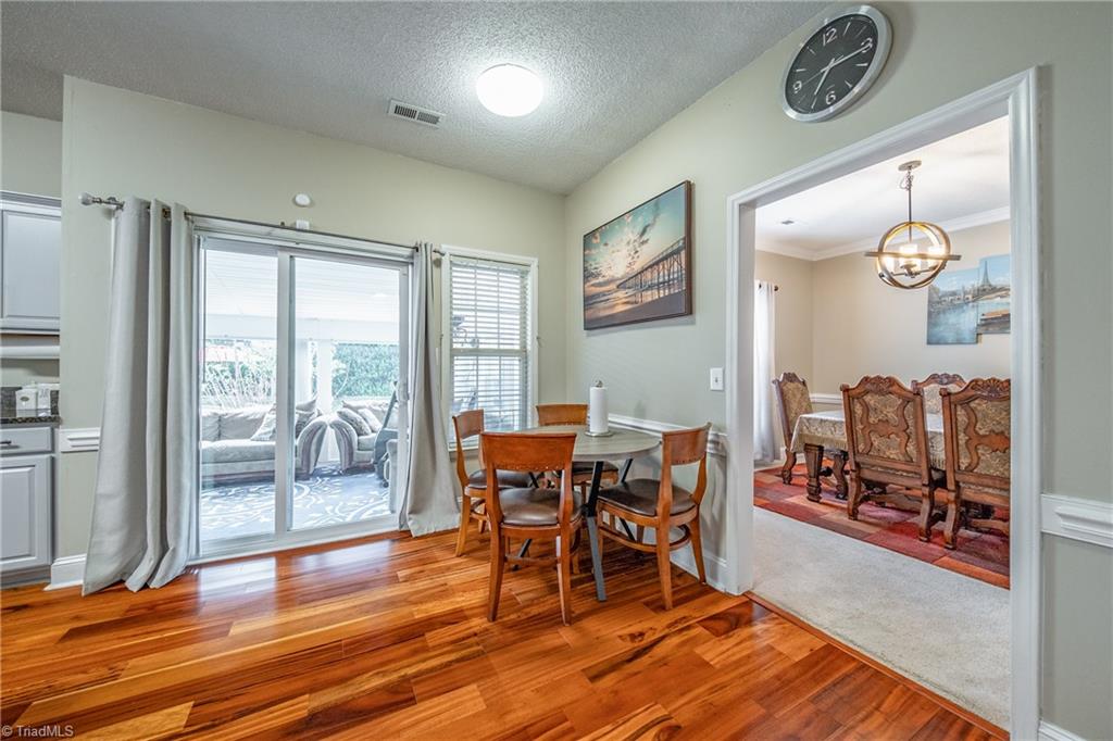 440 Craver Pointe Drive Property Photo 12