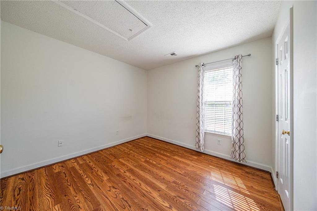440 Craver Pointe Drive Property Photo 22