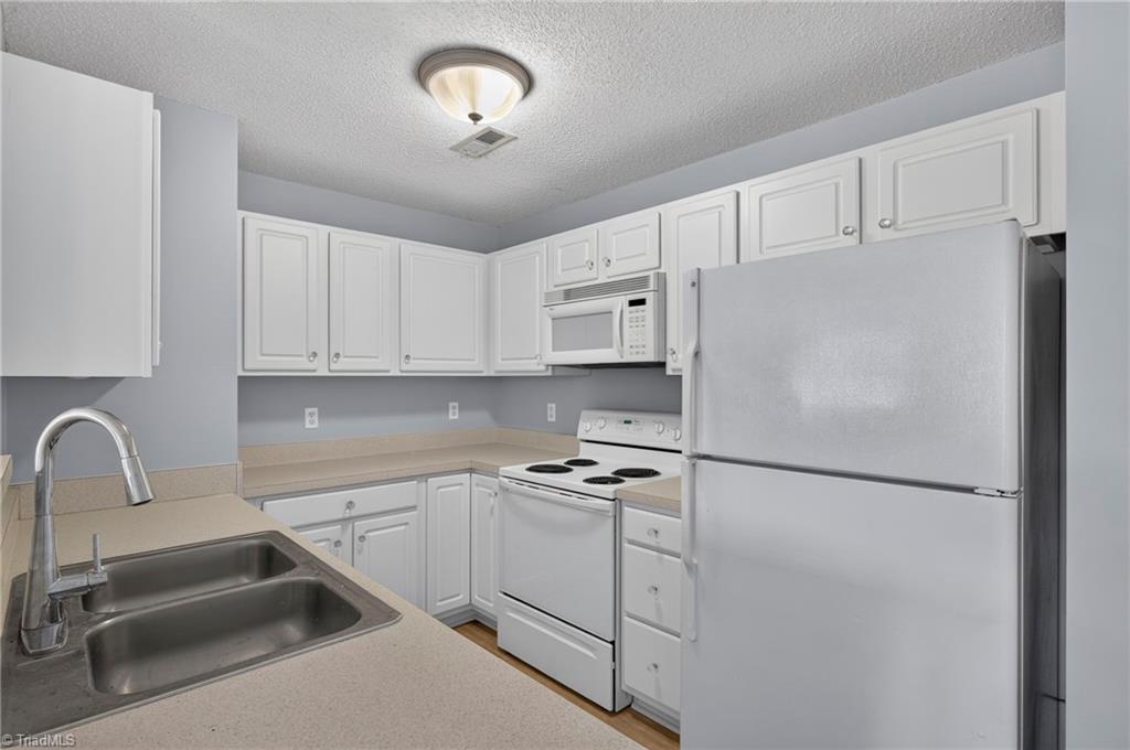 133 James Road # 2b Property Photo 10