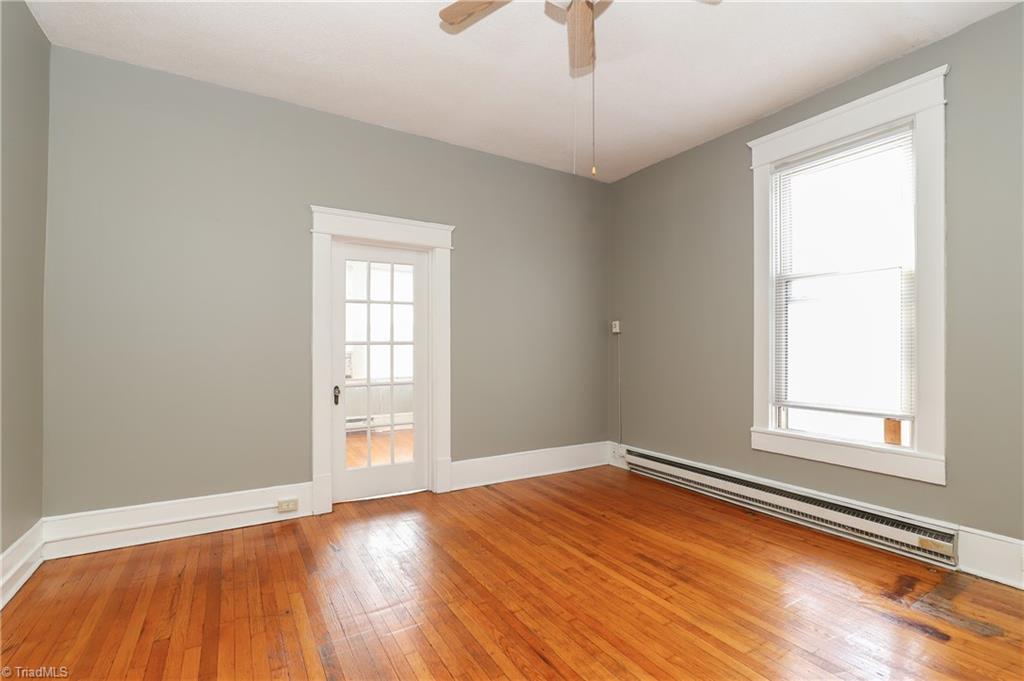 1025 West End Boulevard Property Photo 9