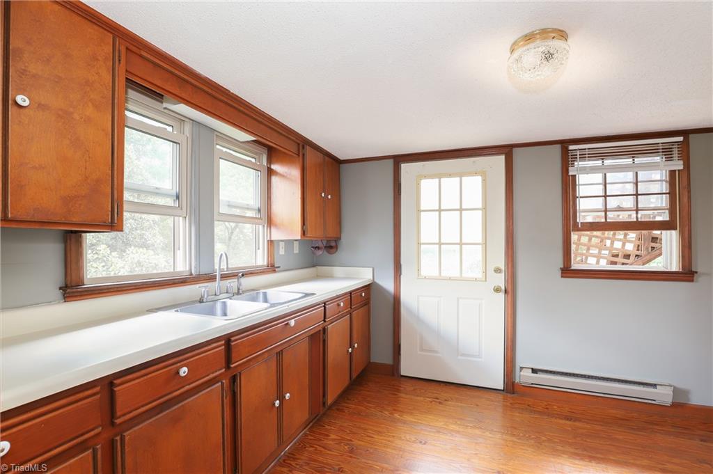 1025 West End Boulevard Property Photo 16