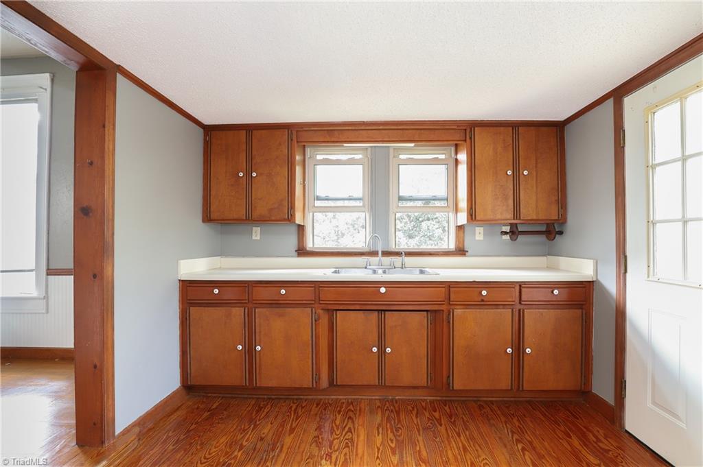 1025 West End Boulevard Property Photo 17