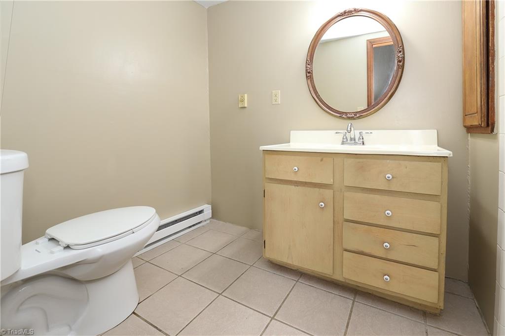 1025 West End Boulevard Property Photo 20