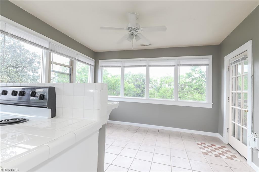 1025 West End Boulevard Property Photo 33