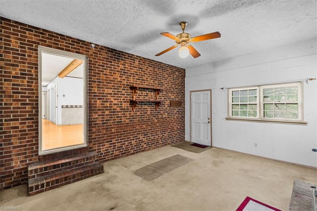 8203 E Harrell Road Property Photo 6