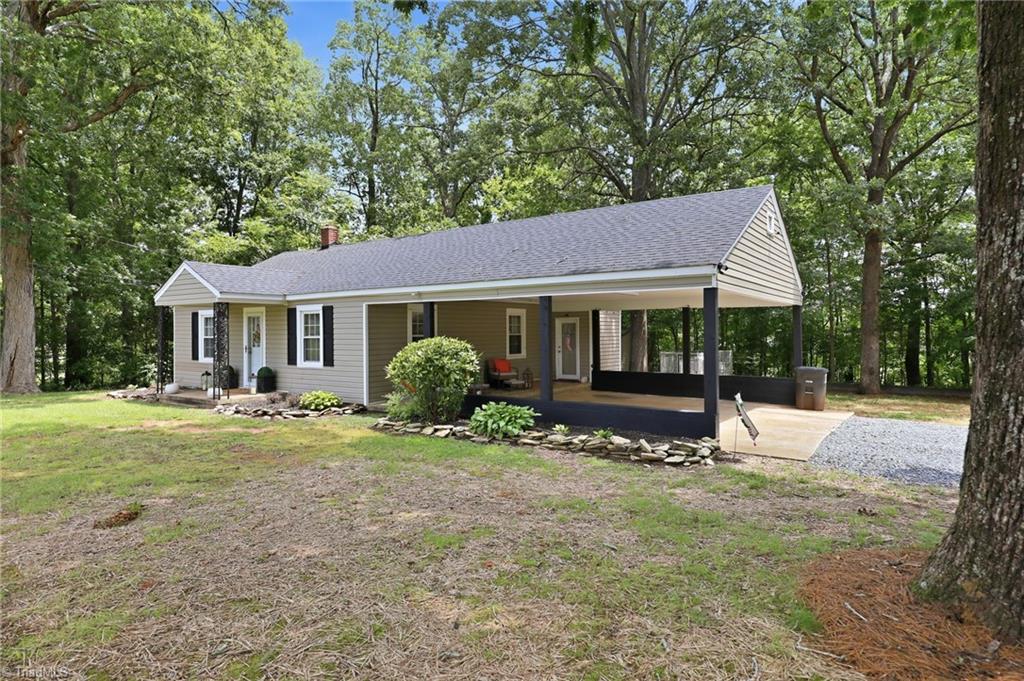 4298 Edgar Road Property Photo 3