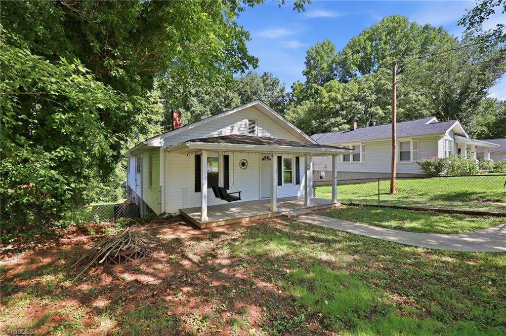 1313 Fairfield Drive Property Photo 3