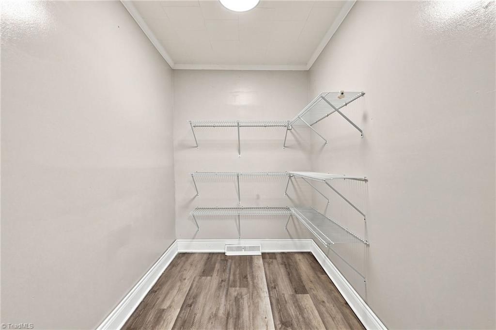 1313 Fairfield Drive Property Photo 12