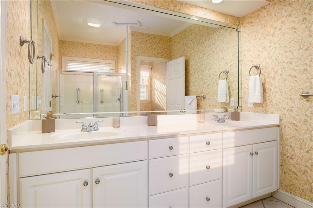 1024 Prestwick Court Property Photo 13