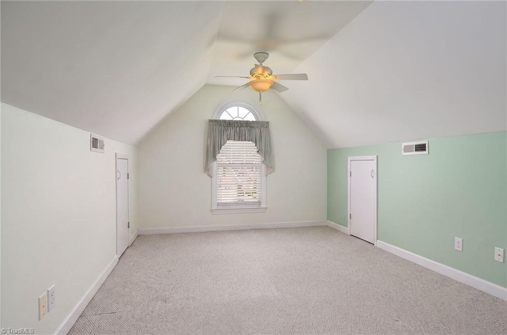 1024 Prestwick Court Property Photo 19