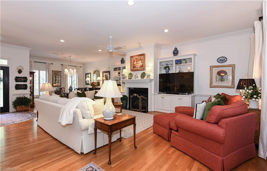 18 Heathrow Court Property Photo 6