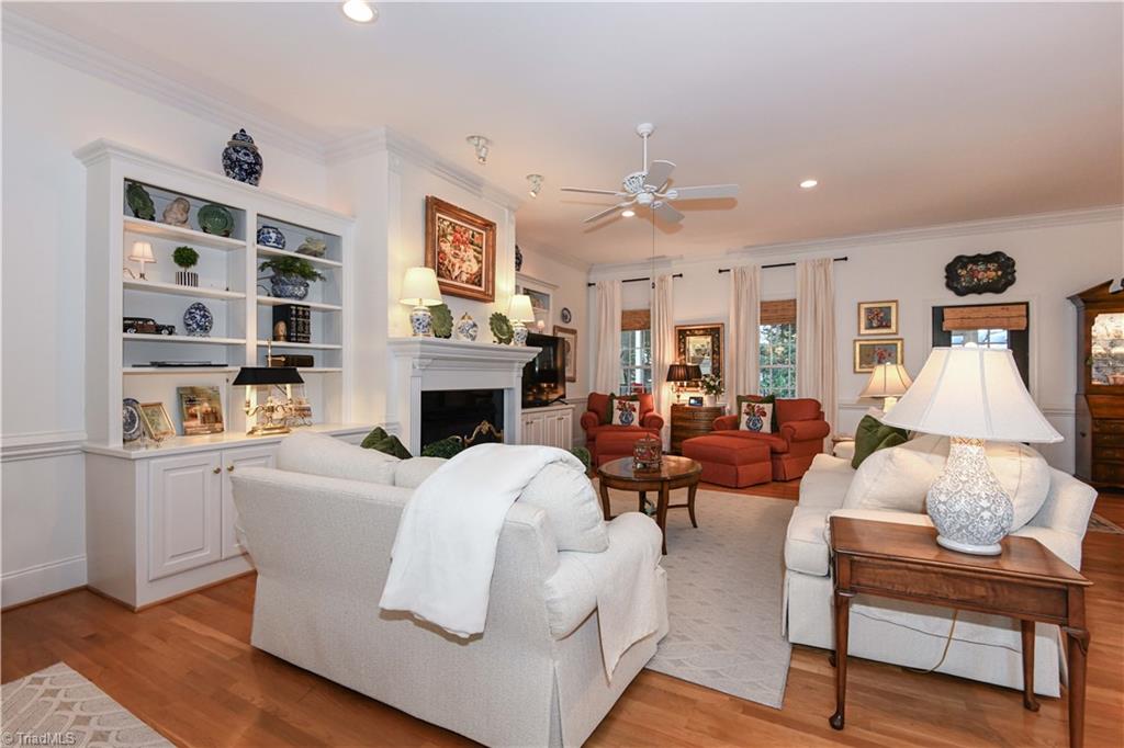 18 Heathrow Court Property Photo 7
