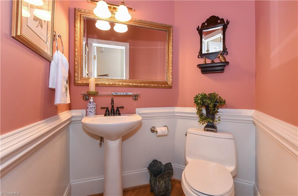 18 Heathrow Court Property Photo 19