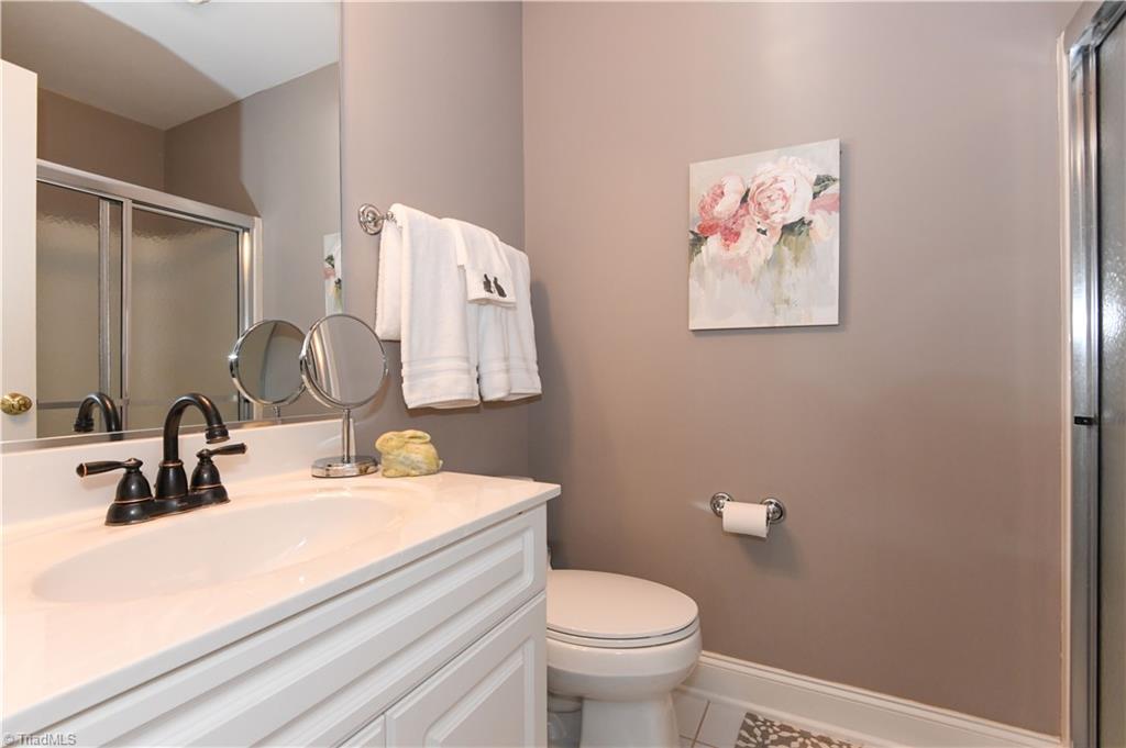 18 Heathrow Court Property Photo 32