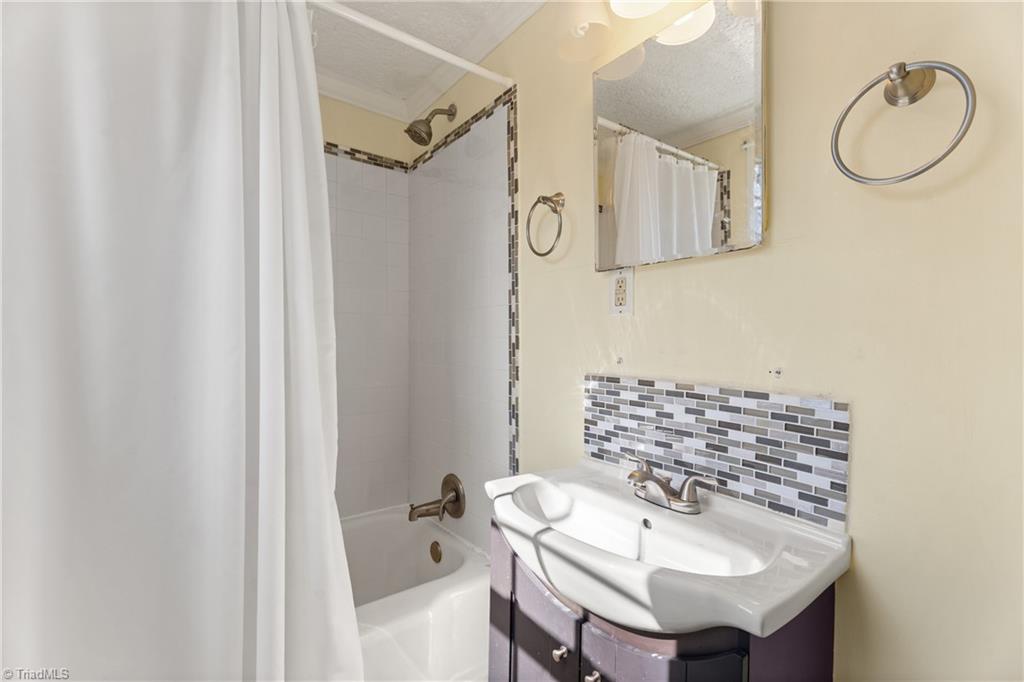 724 S Sunset Drive Property Photo 18