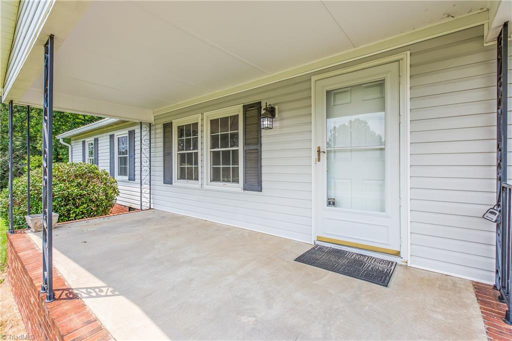 363 North Road Property Photo 5