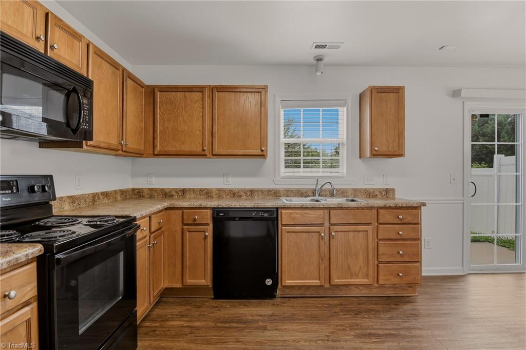 4020 Tarrant Trace Circle Property Photo 11