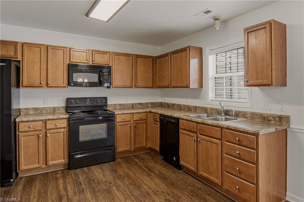 4020 Tarrant Trace Circle Property Photo 13