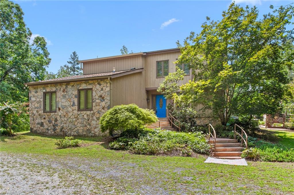 5415 Ashbey Lane
