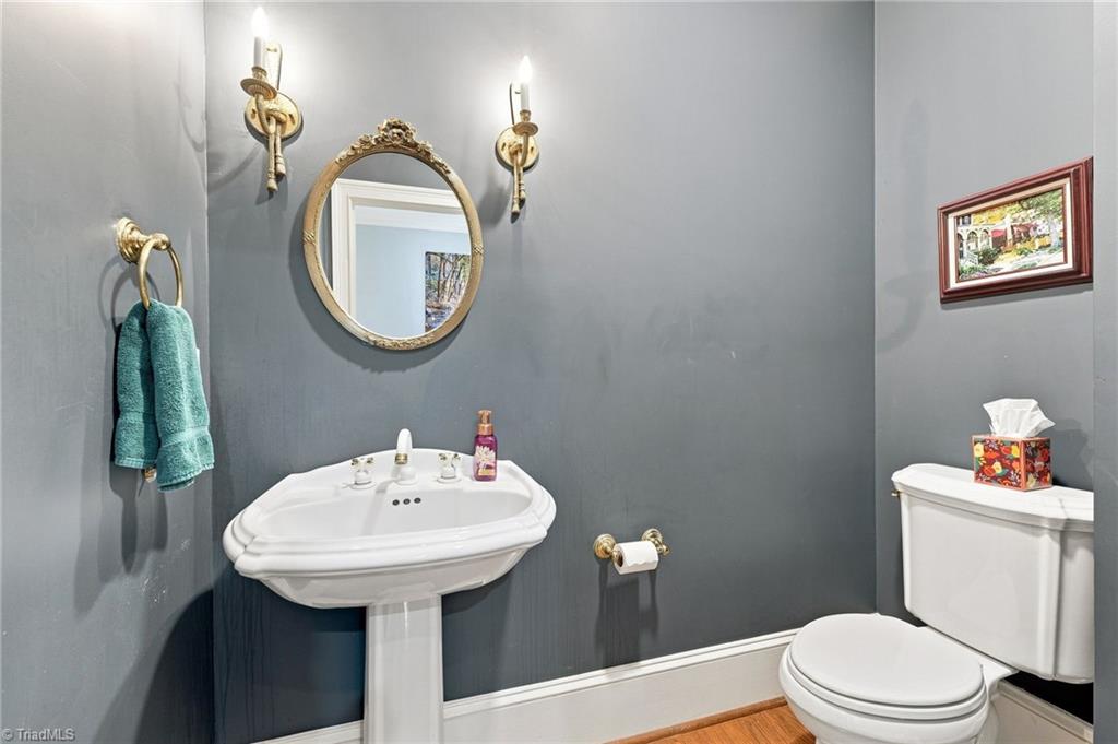 3922 Old Berkshire Drive Property Photo 26