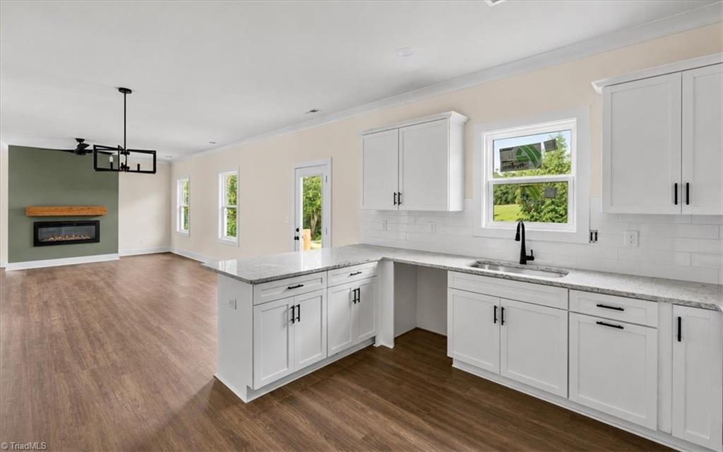 7908 Walkover Drive Property Photo 10