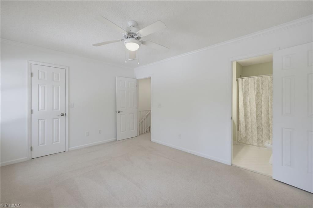 5427 Winters Way Property Photo 24