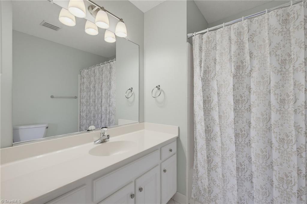 5427 Winters Way Property Photo 26