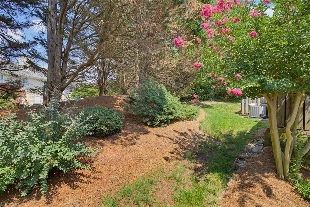 5427 Winters Way Property Photo 27