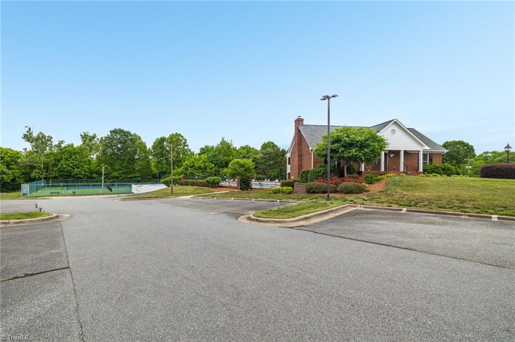 5427 Winters Way Property Photo 36