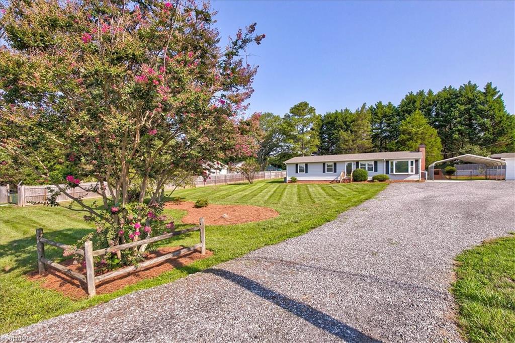 6514 Us Highway 158 Property Photo 4