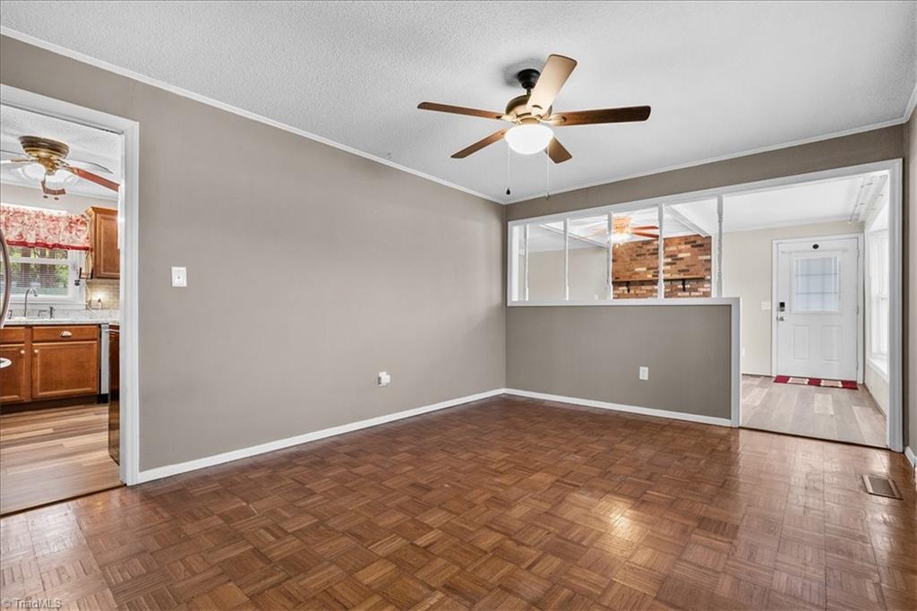 6514 Us Highway 158 Property Photo 8