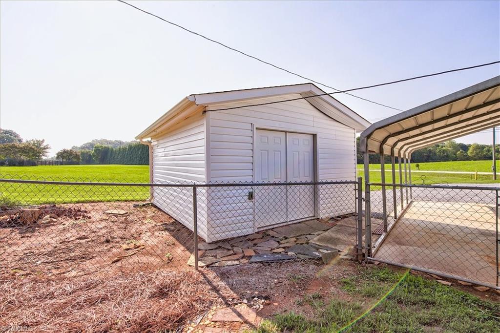 6514 Us Highway 158 Property Photo 43