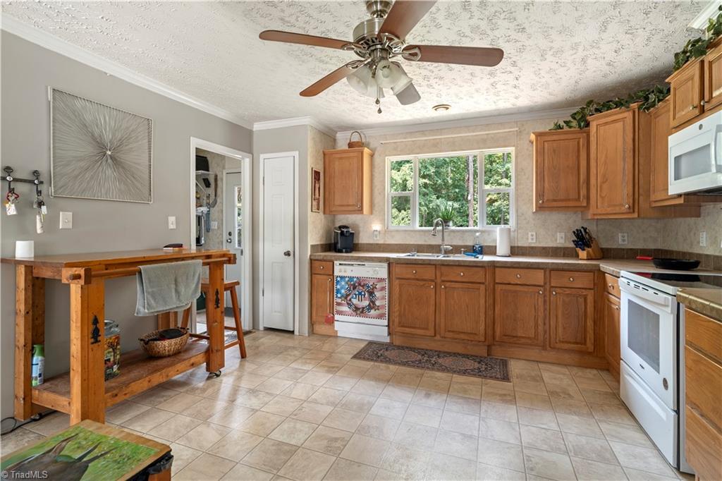 149 Bonkin Lake Road Property Photo 4