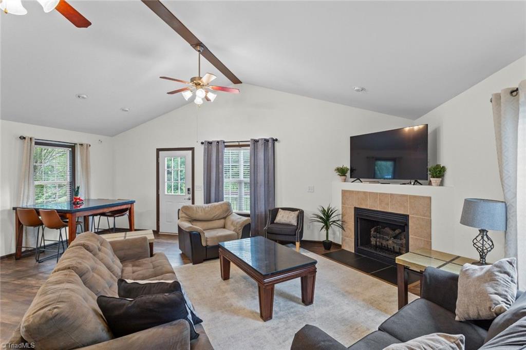 6050 Griffin Drive Property Photo 10