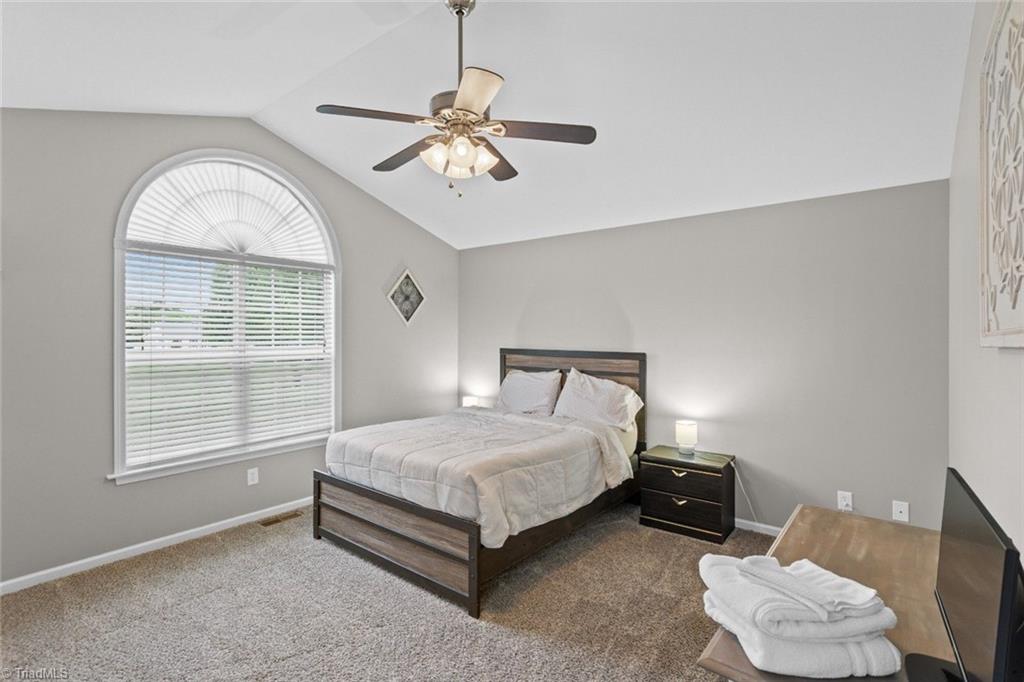 6050 Griffin Drive Property Photo 12
