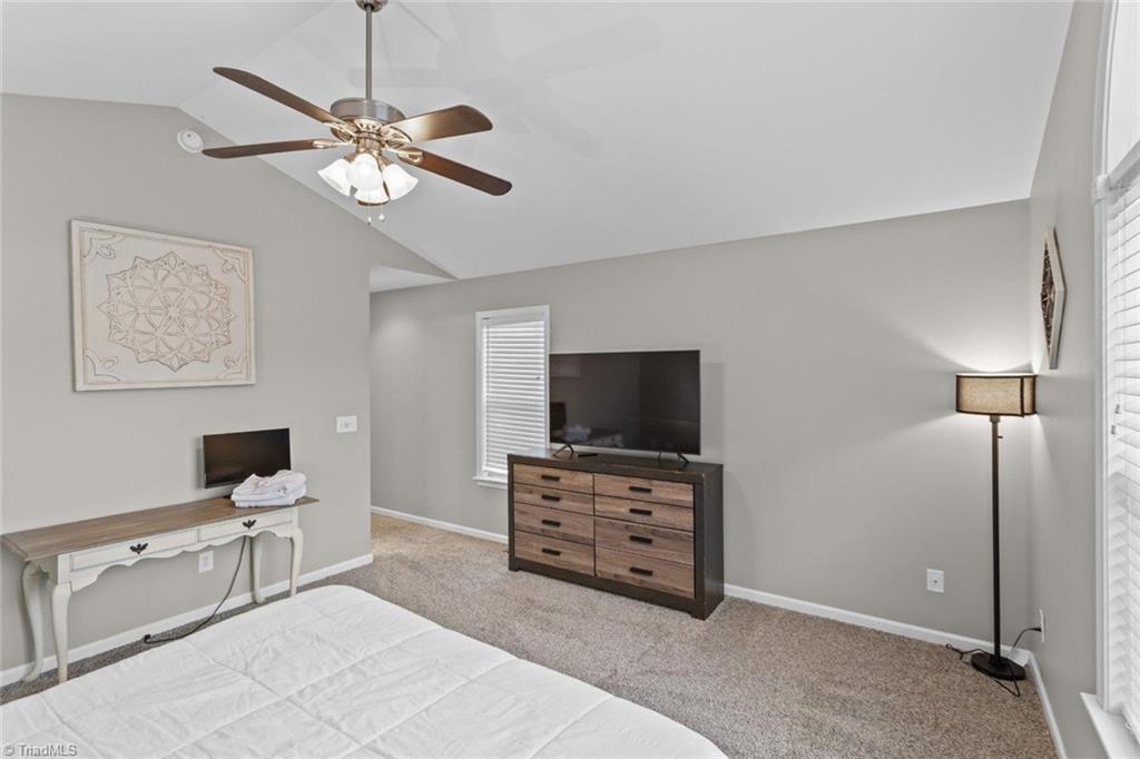 6050 Griffin Drive Property Photo 14