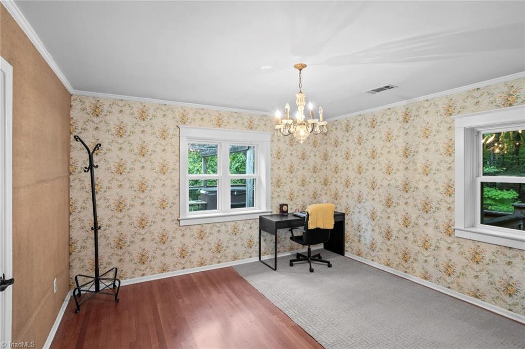 301 Carolina Avenue Property Photo 25