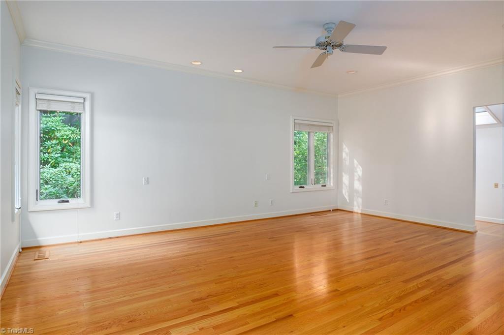 856 Buttonwood Drive Property Photo 21