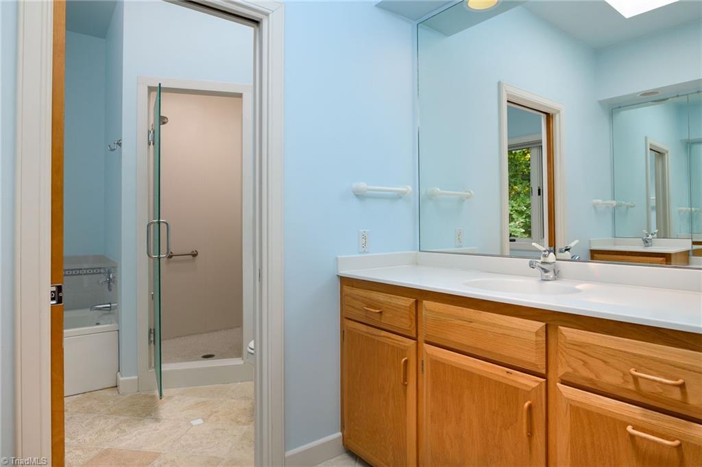 856 Buttonwood Drive Property Photo 23