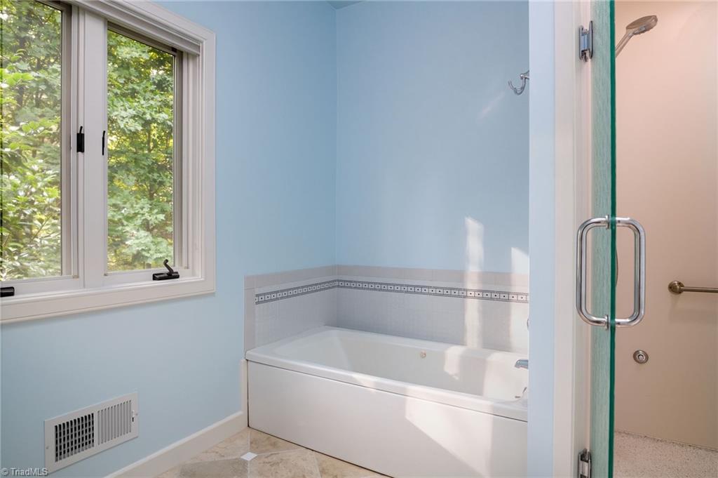 856 Buttonwood Drive Property Photo 24