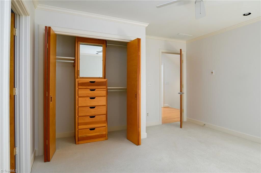 856 Buttonwood Drive Property Photo 28