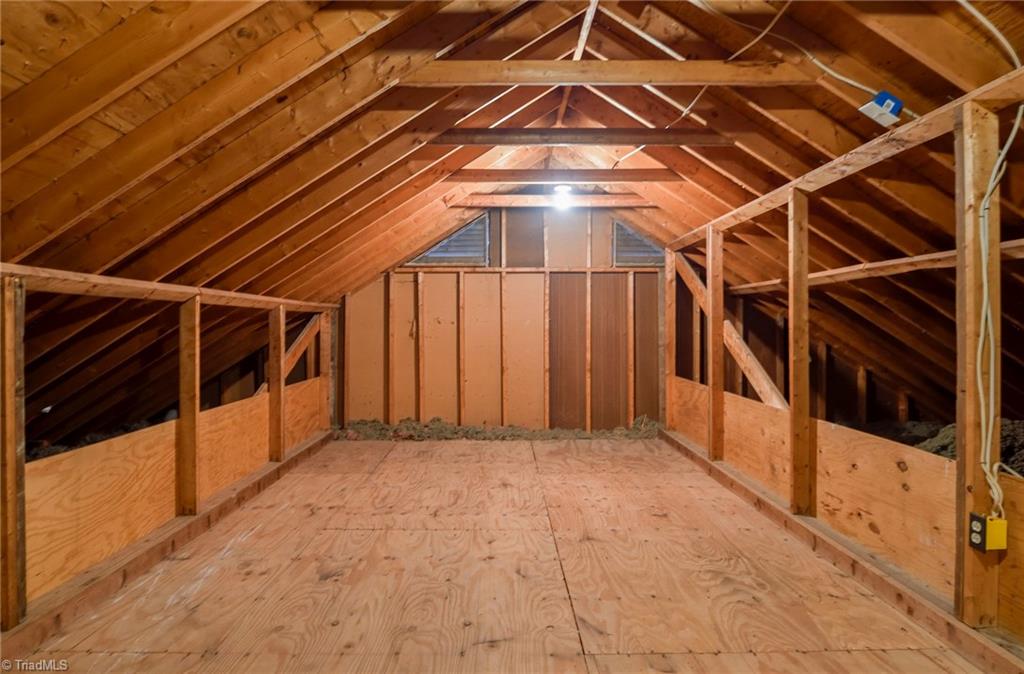 856 Buttonwood Drive Property Photo 34
