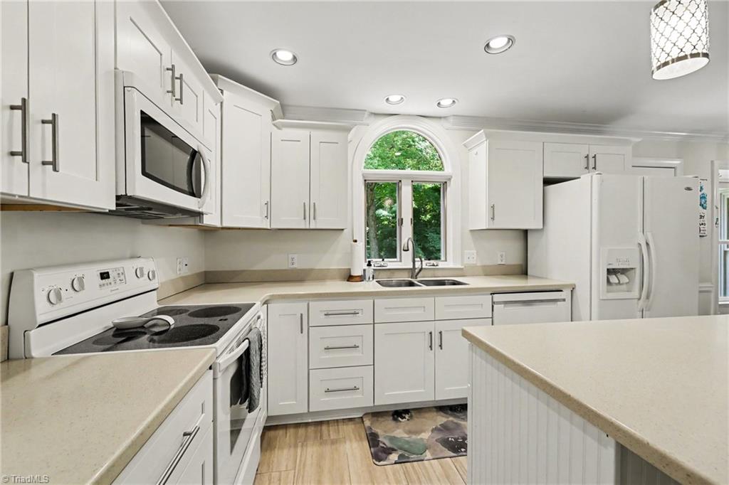 6315 Quate Drive Property Photo 14
