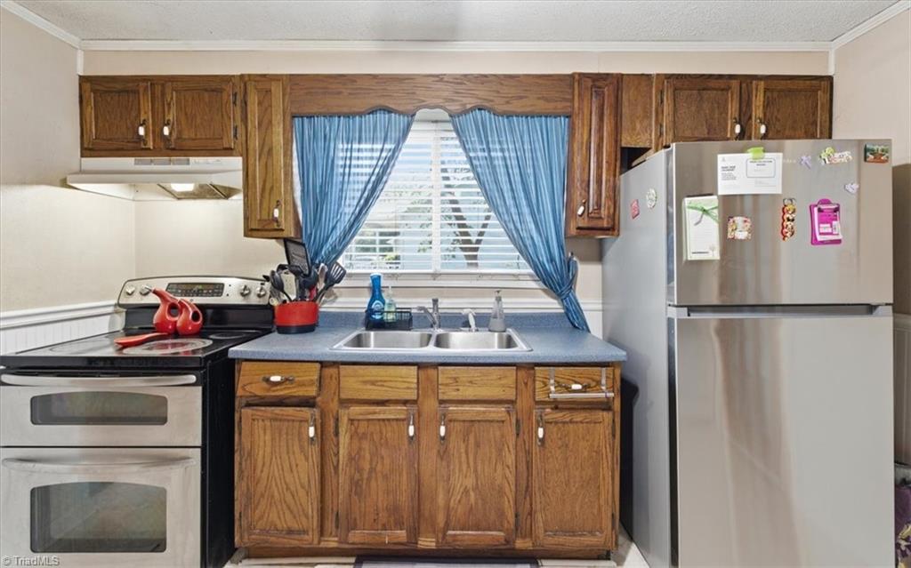 3914 Macarthur Road Property Photo 4